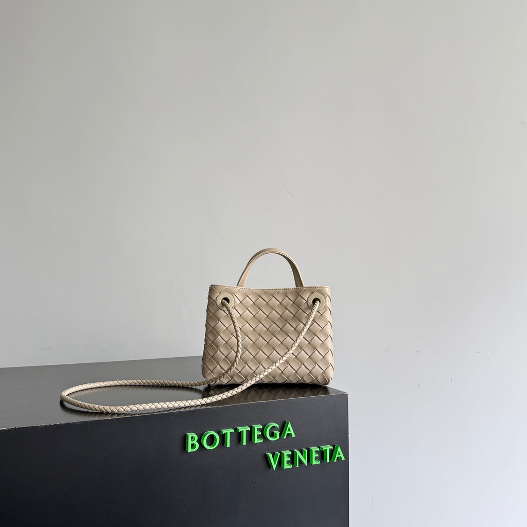 Bottega Veneta 874957 Black Card Holder Edition 2 - detail image 3