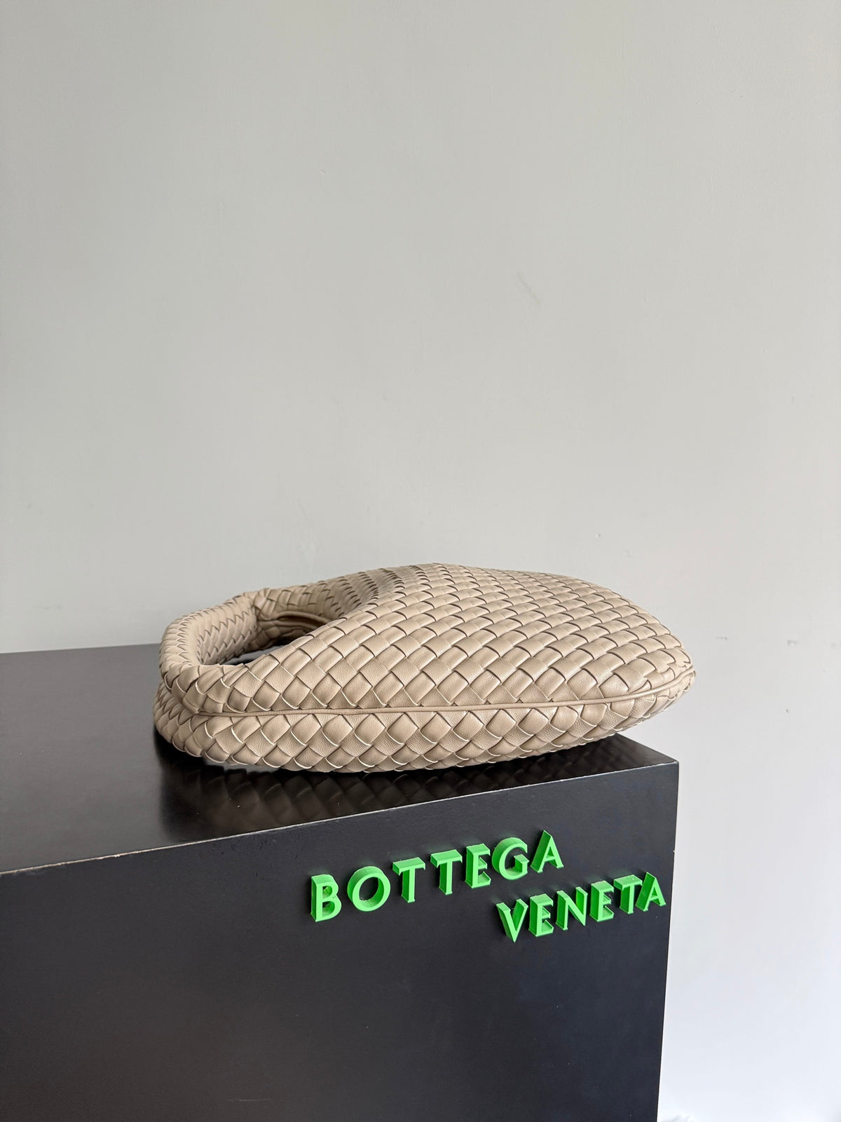 Bottega Veneta 856737 Black Hobo Bag - detail image 2