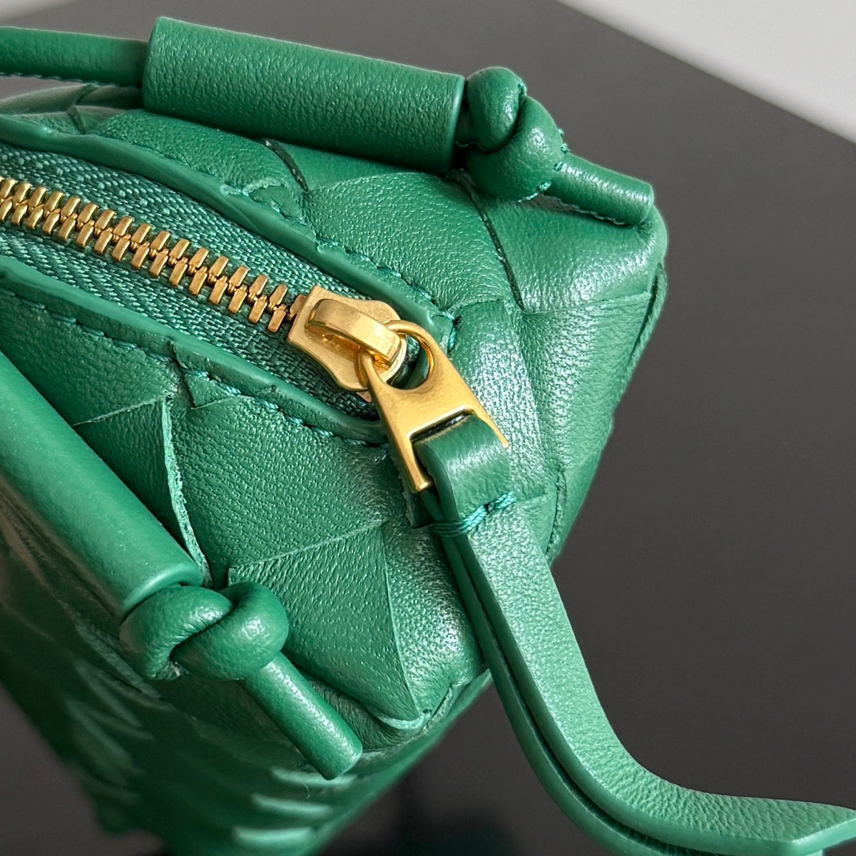 Bottega Veneta 855179 Black & Green Mini Bag - detail image 3