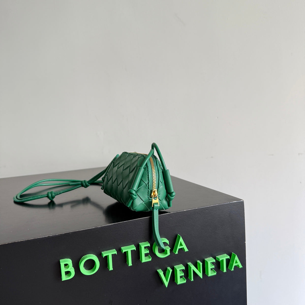 Bottega Veneta 855179 Black & Green Mini Bag - detail image 4