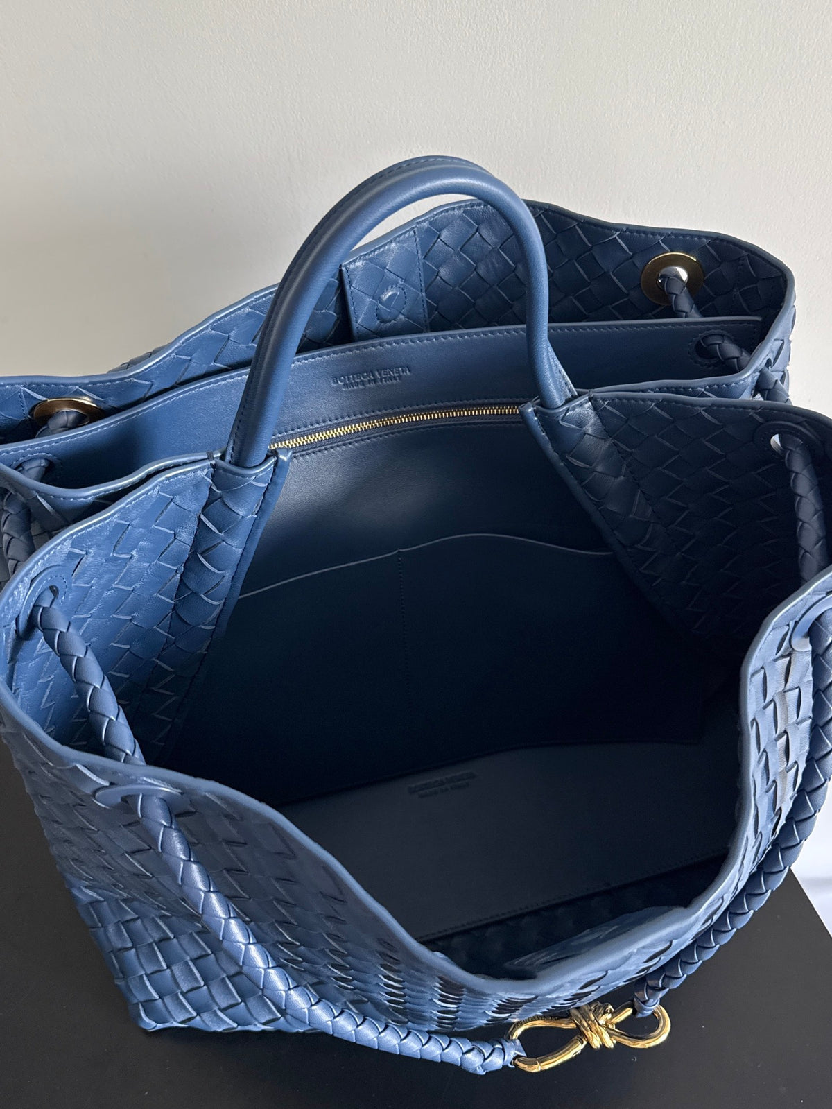 Bottega Veneta 743575 Blue Designer Handbag - detail image 9