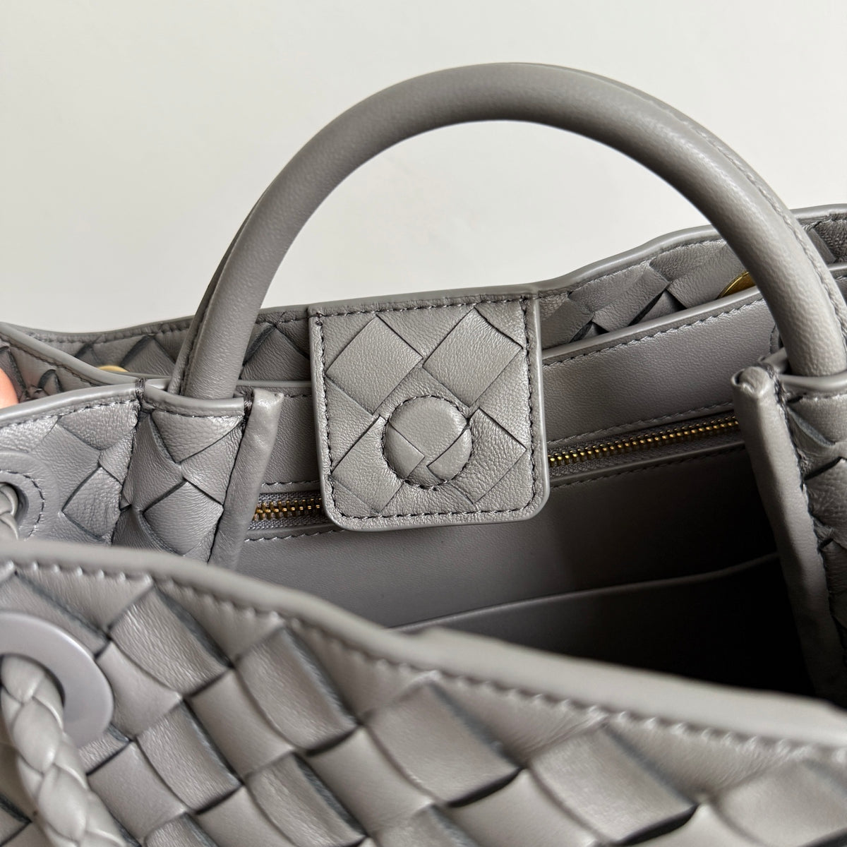 Bottega Veneta 743568 Black Designer Handbag - detail image 8