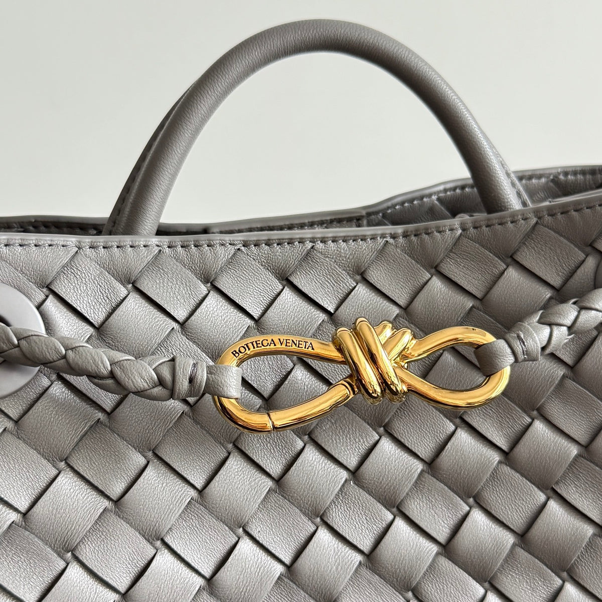 Bottega Veneta 743568 Black Designer Handbag - detail image 2