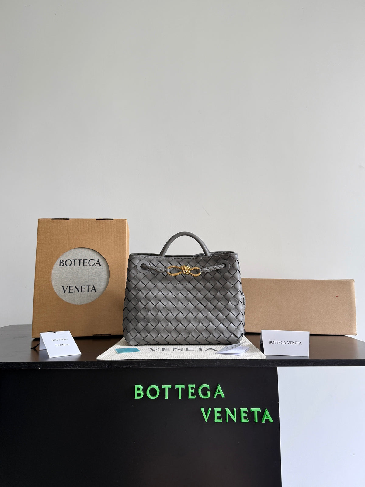 Bottega Veneta Black Designer Handbag Edition 135