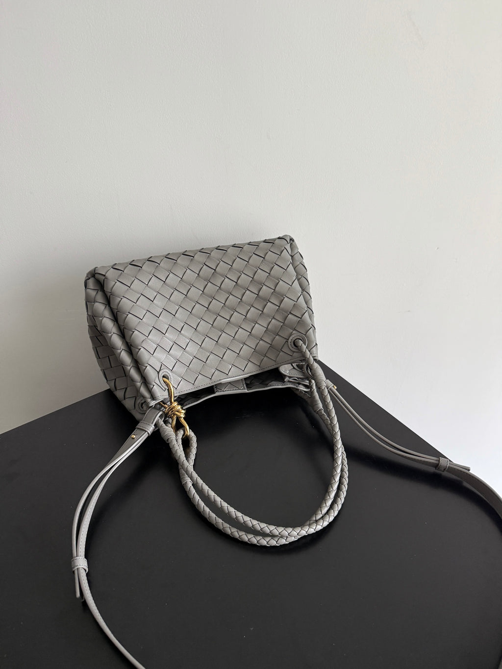 Bottega Veneta 835921 Black Designer Handbag - detail image 6