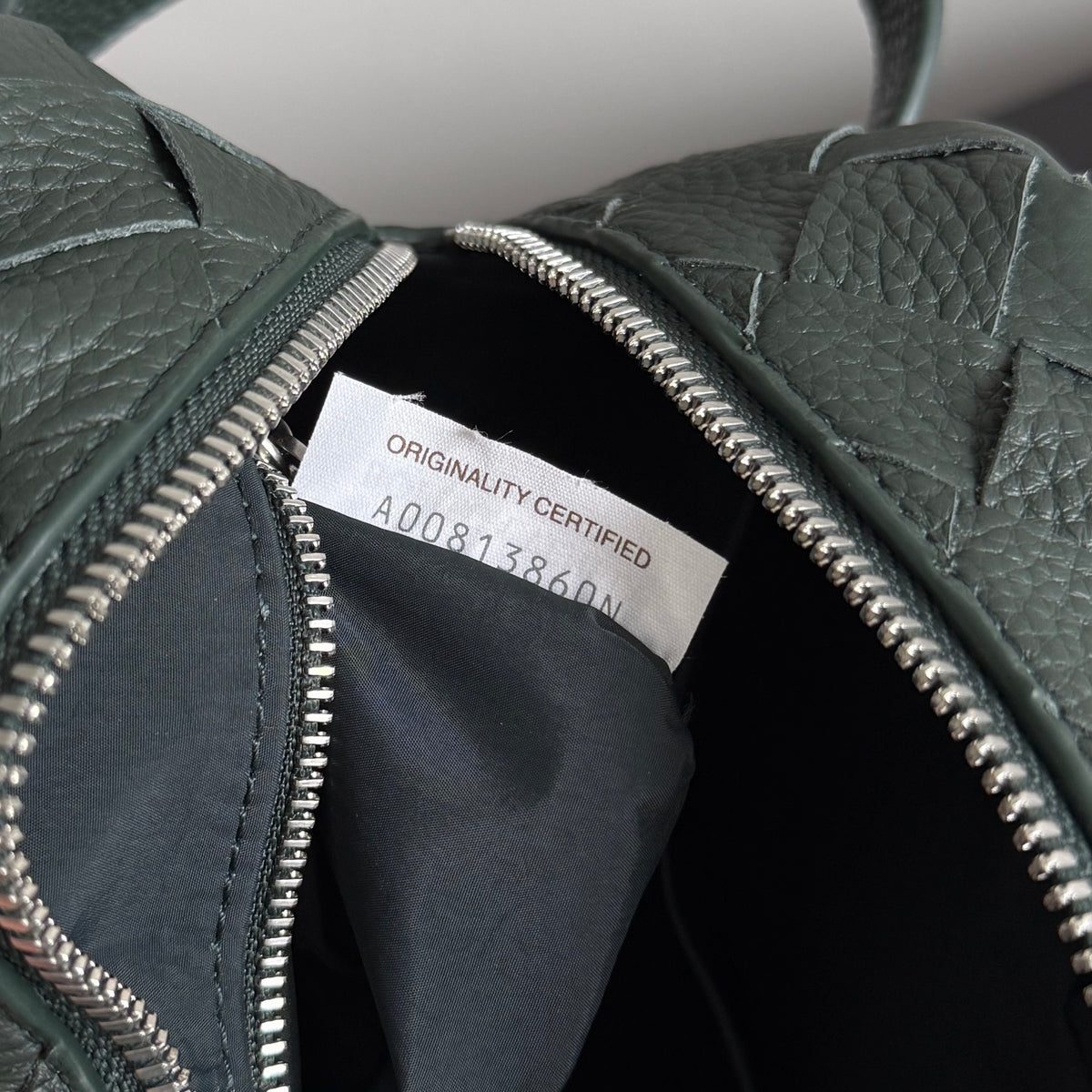 Bottega Veneta 729295 Black Designer Handbag Edition 4 - detail image 7