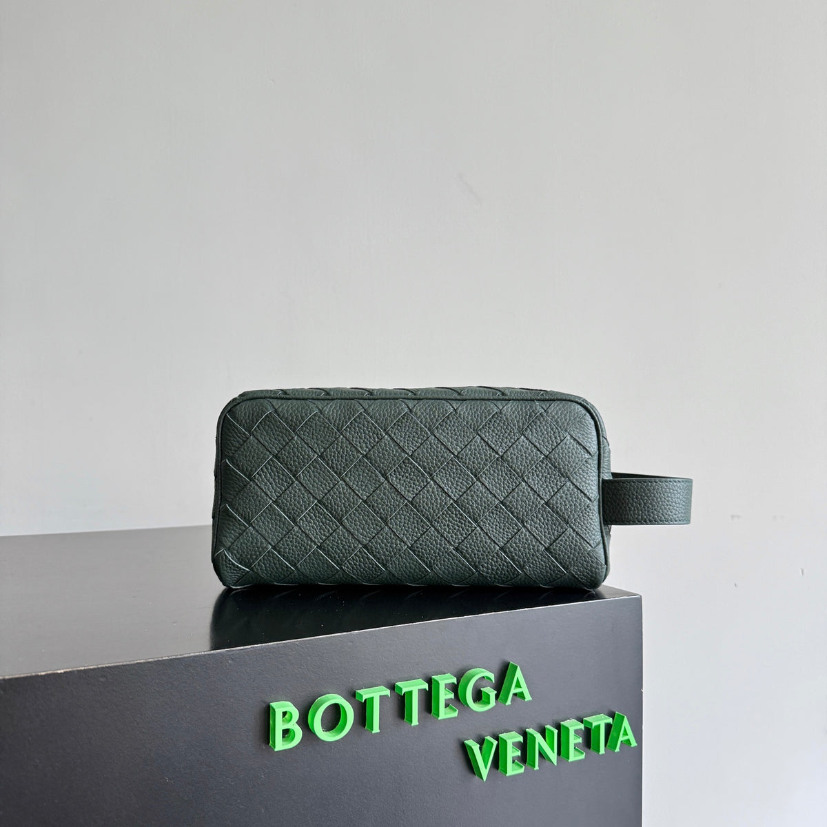 Bottega Veneta 729295 Black Designer Handbag Edition 4