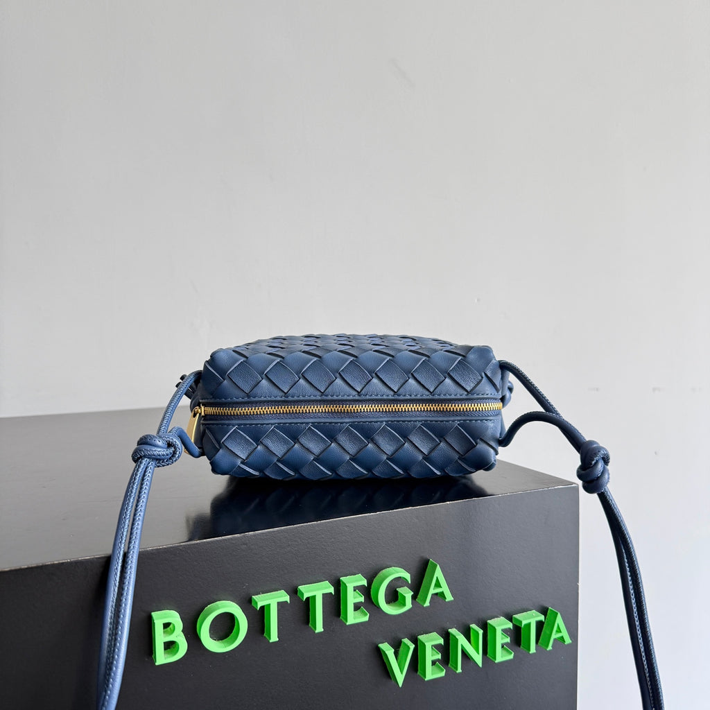 Bottega Veneta 723547 Silver Designer Handbag - detail image 4