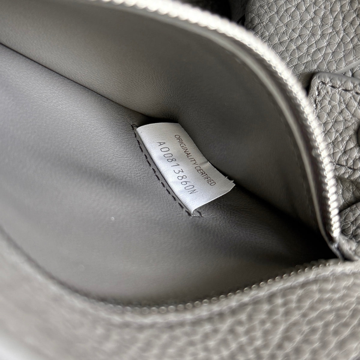 Bottega Veneta 795637 Black Designer Handbag Edition 2 - detail image 9