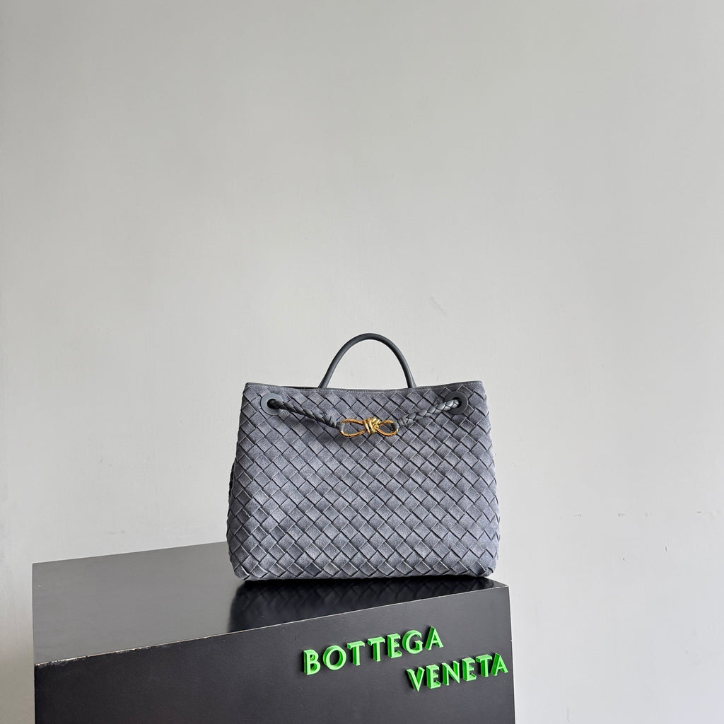 Bottega Veneta 743572 White Designer Handbag Edition 2
