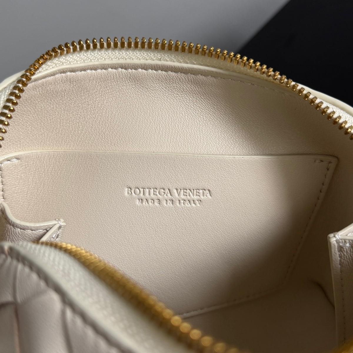 Bottega Veneta 794258 Black Pouch Bag - detail image 7