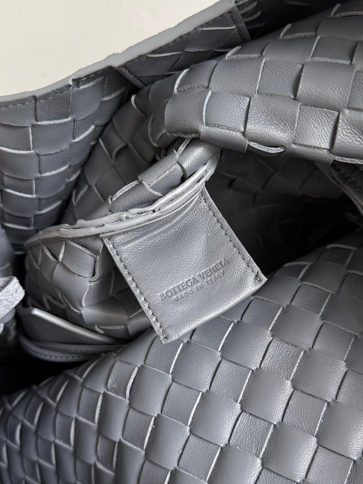 Bottega Veneta 844250 Black Designer Handbag - detail image 8