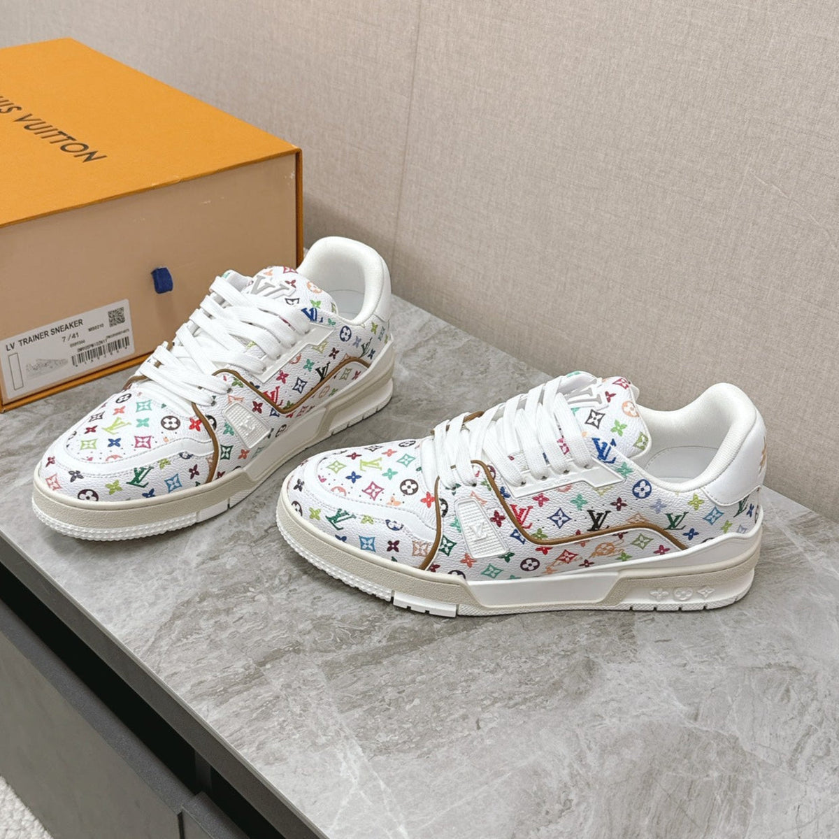 LOUIS VUITTON TRAINER SNEAKER IN WHITE MIX COLORFUL CALFSKIN