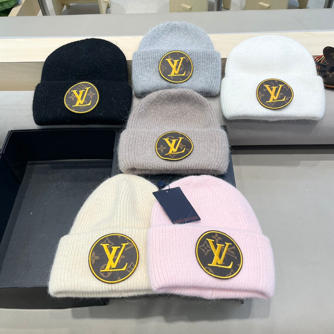 LOUIS VUITTON KNITTED BEANIE HAT IN BEIGE WOOL AND RABBIT FUR 417758