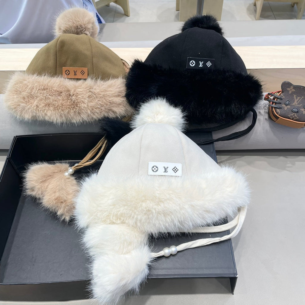 LOUIS VUITTON BEANIE HAT IN SAND BEIGE FLEECE AND WOOL 424307