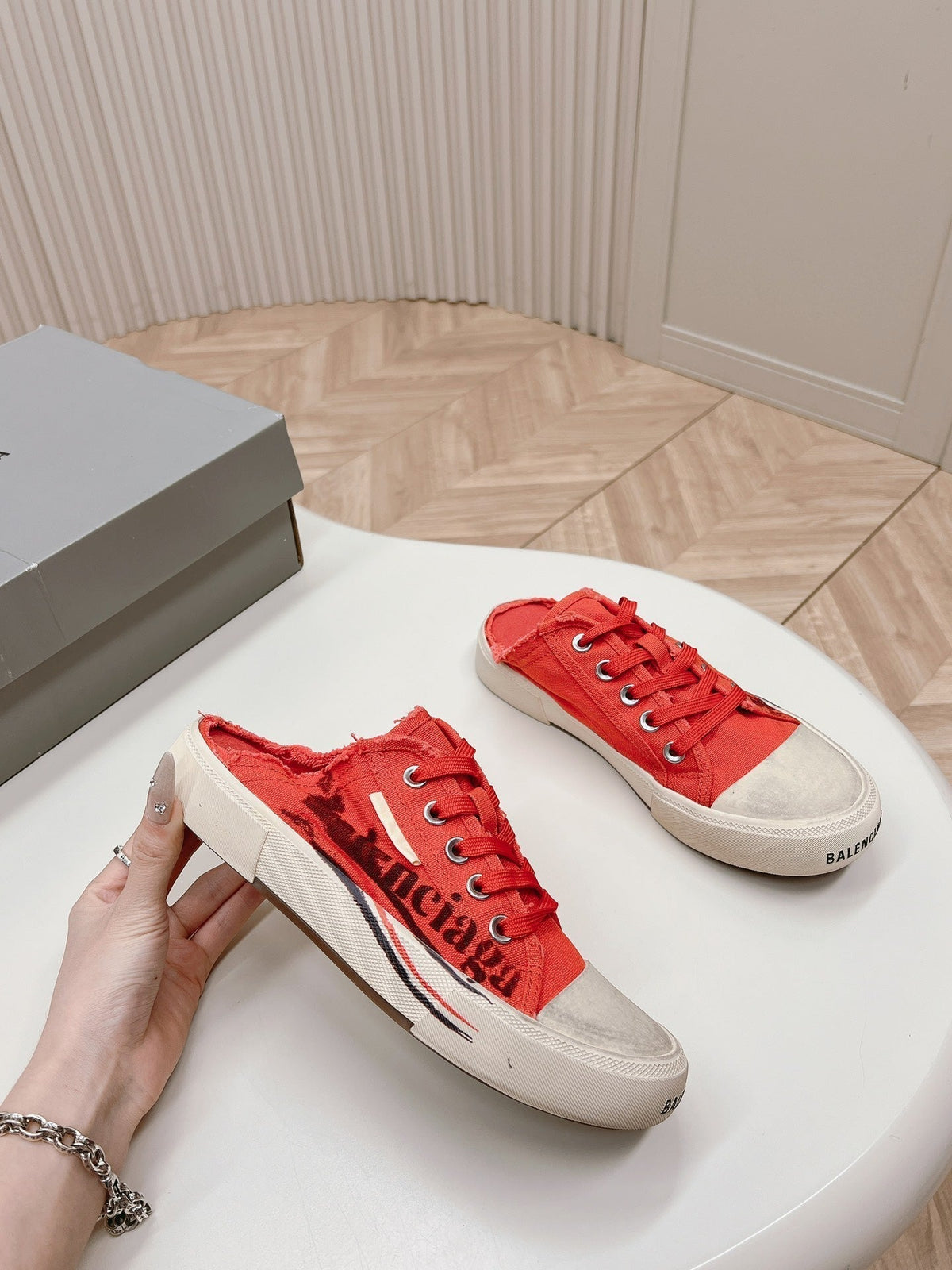 BALENCIAGA SNEAKER MULES IN RED CANVAS GRAFFITI LOGO