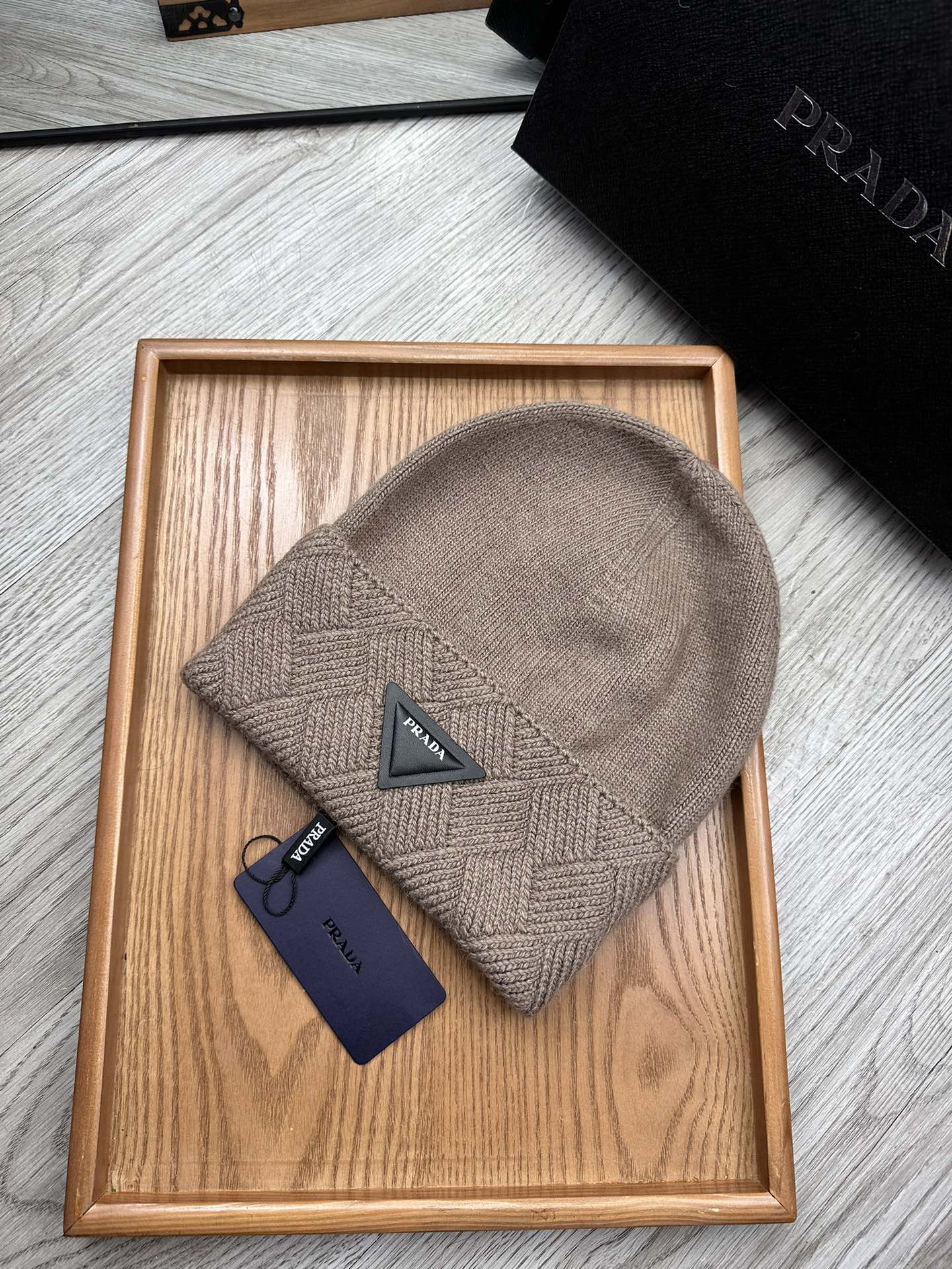 PRADA BEANIE HAT IN MEDIUM BROWN WOOL AND RABBIT FUR 342039