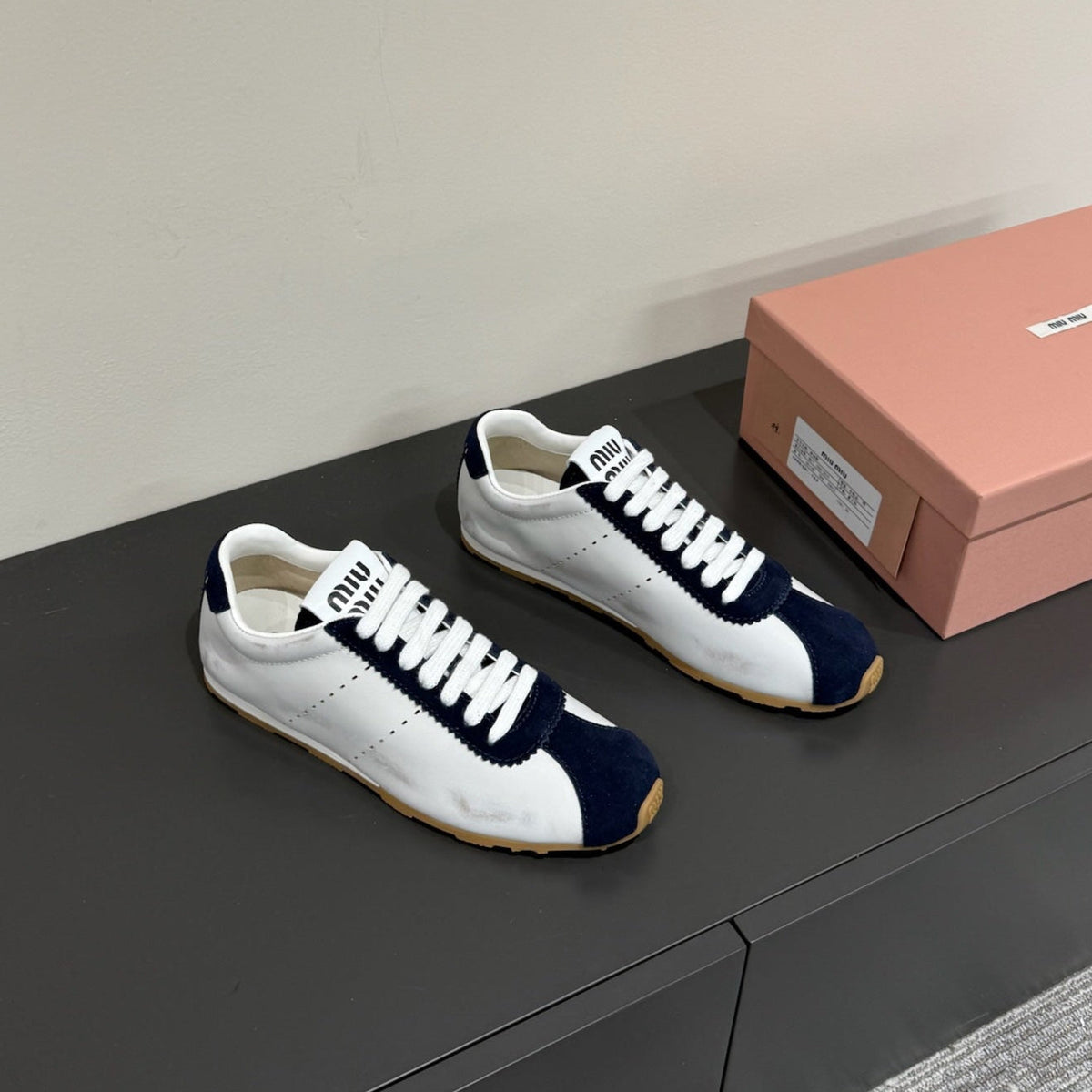 MIU MIU PLUME SNEAKERS IN WHITE NAPPA LAMBSKIN AND NAVY SUEDE