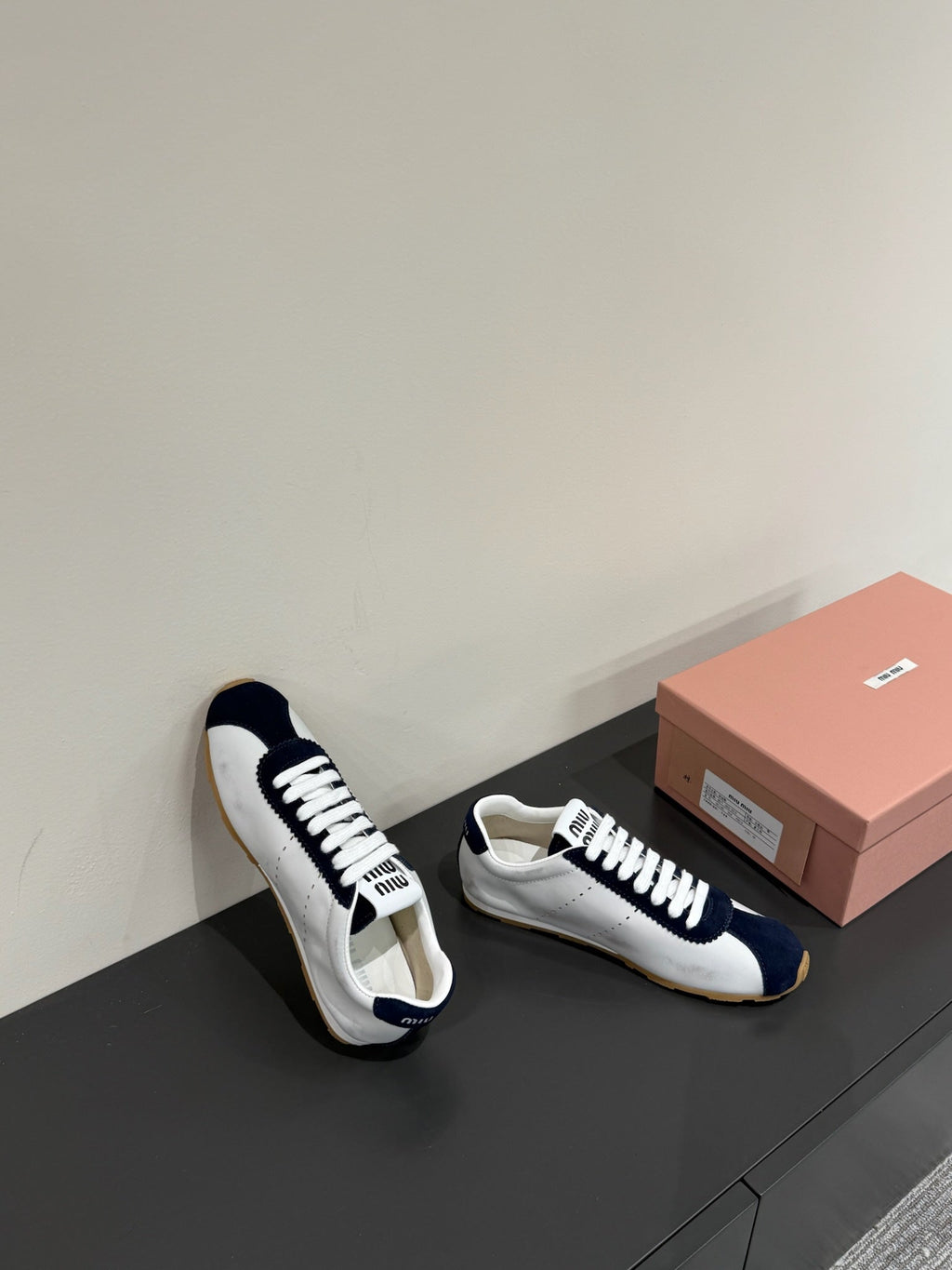 MIU MIU PLUME SNEAKERS IN WHITE NAPPA LAMBSKIN AND NAVY SUEDE