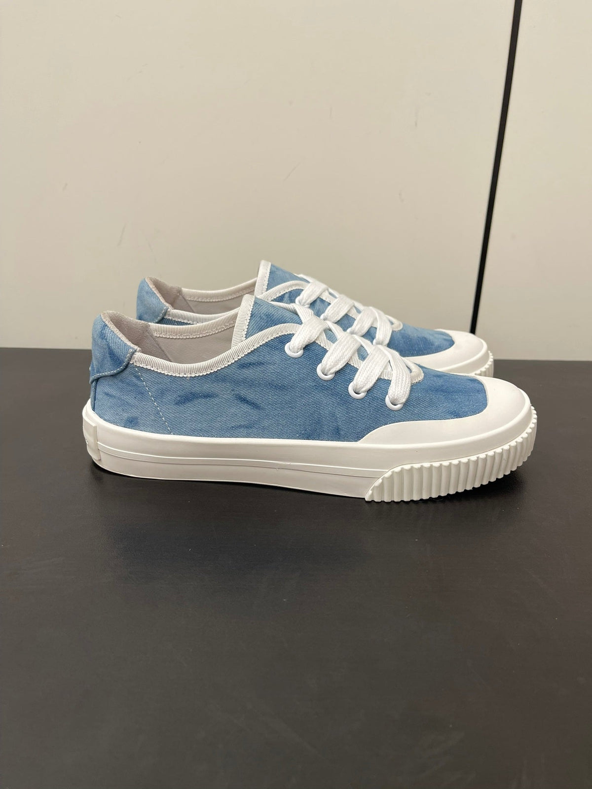 LORO PIANA CLASSIC BISCUIT SNEAKER SKY CALFSKIN