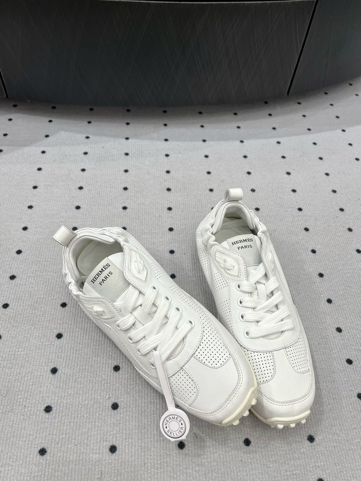 HERMES TRAIL SNEAKER IN WHITE CALFSKIN