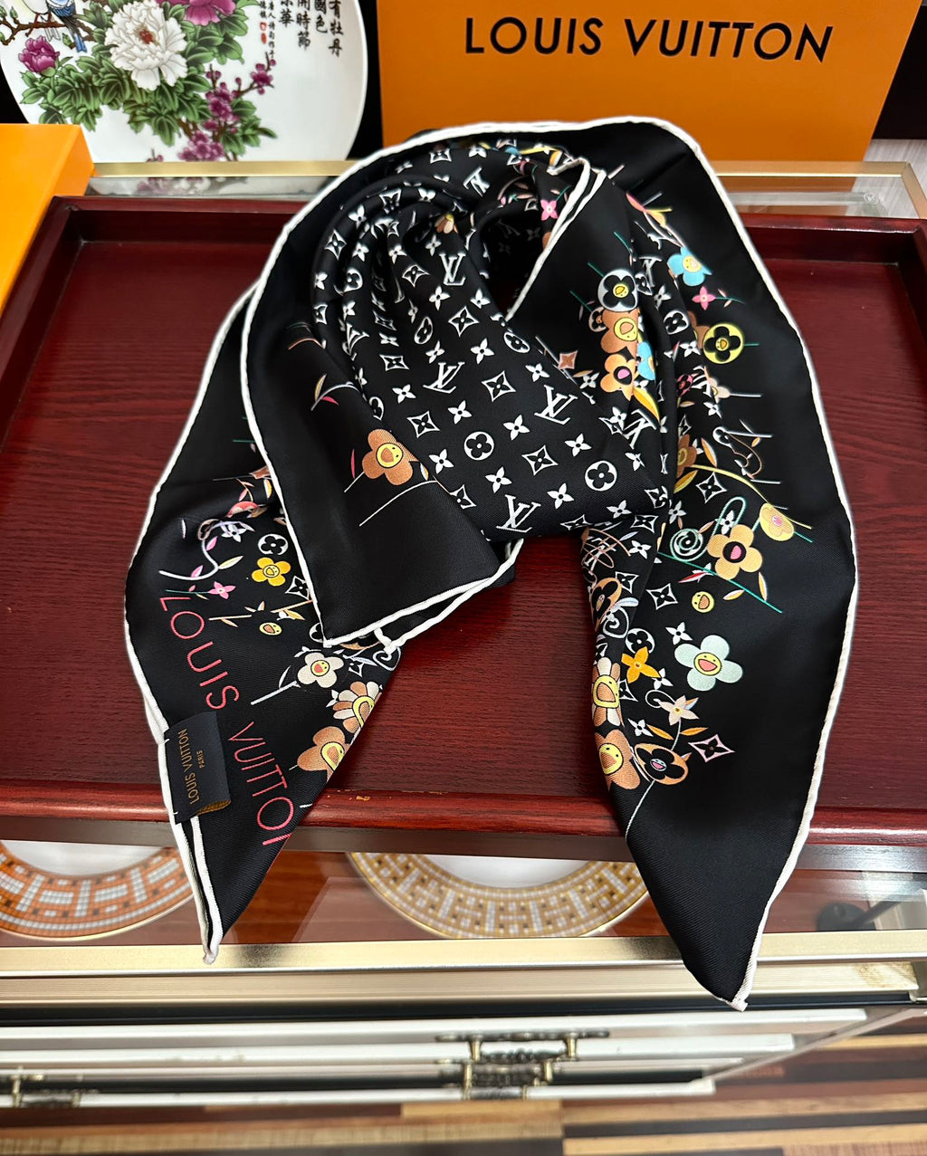 LOUIS VUITTON LV SCARF 90 CM IN SILK 730541
