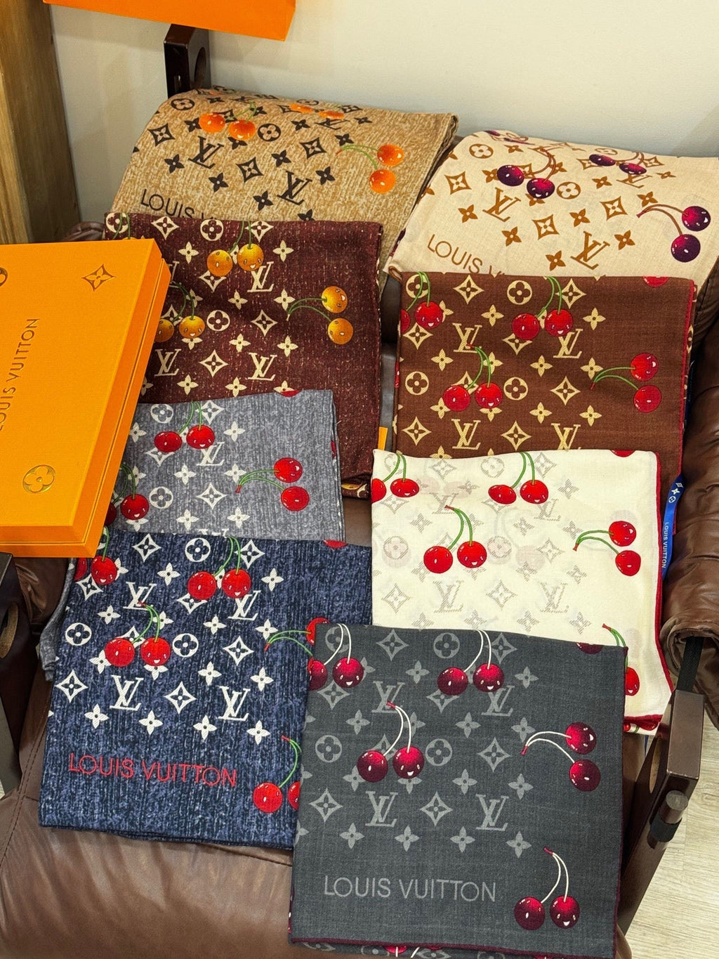 LOUIS VUITTON LV SCARF 140 CM IN SILK-CASHMERE BLEND 737268