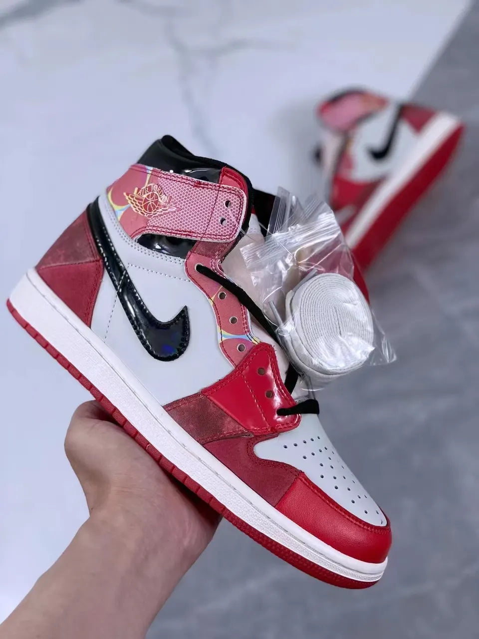 Air Jordan 1 Spider-Verse - Hình 6