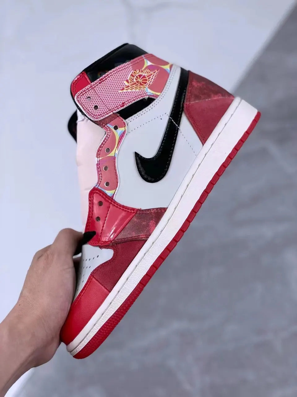Air Jordan 1 Spider-Verse - Hình 9