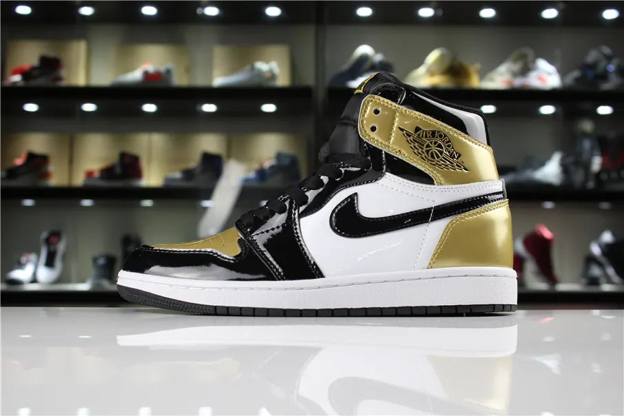 Air Jordan 1 High OG Gold