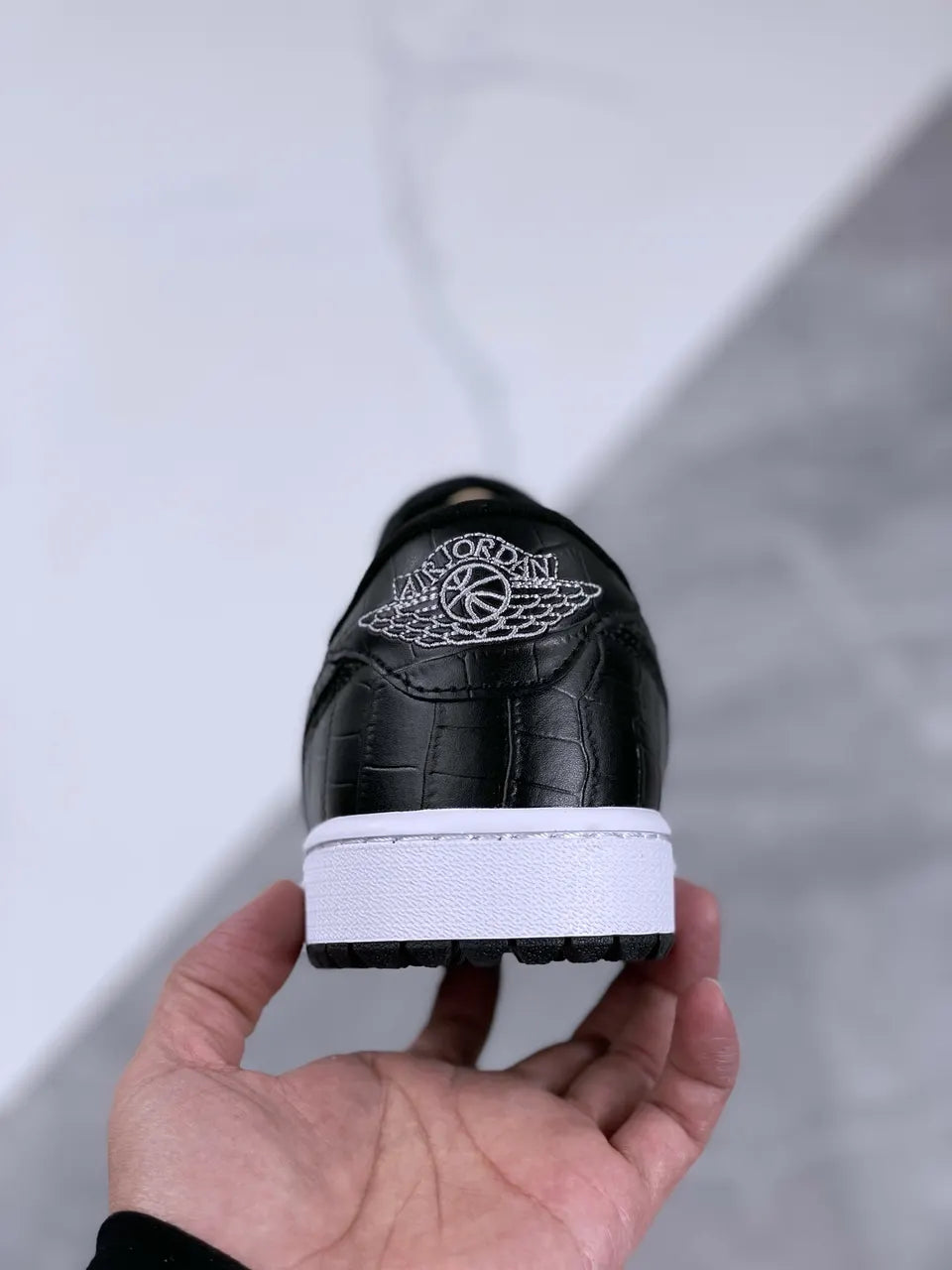 Air Jordan 1 Low Golf Black Croc - Hình 2