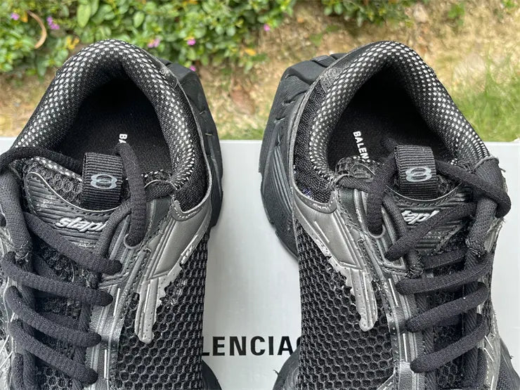 Balenciaga Black Runner - Hình 11