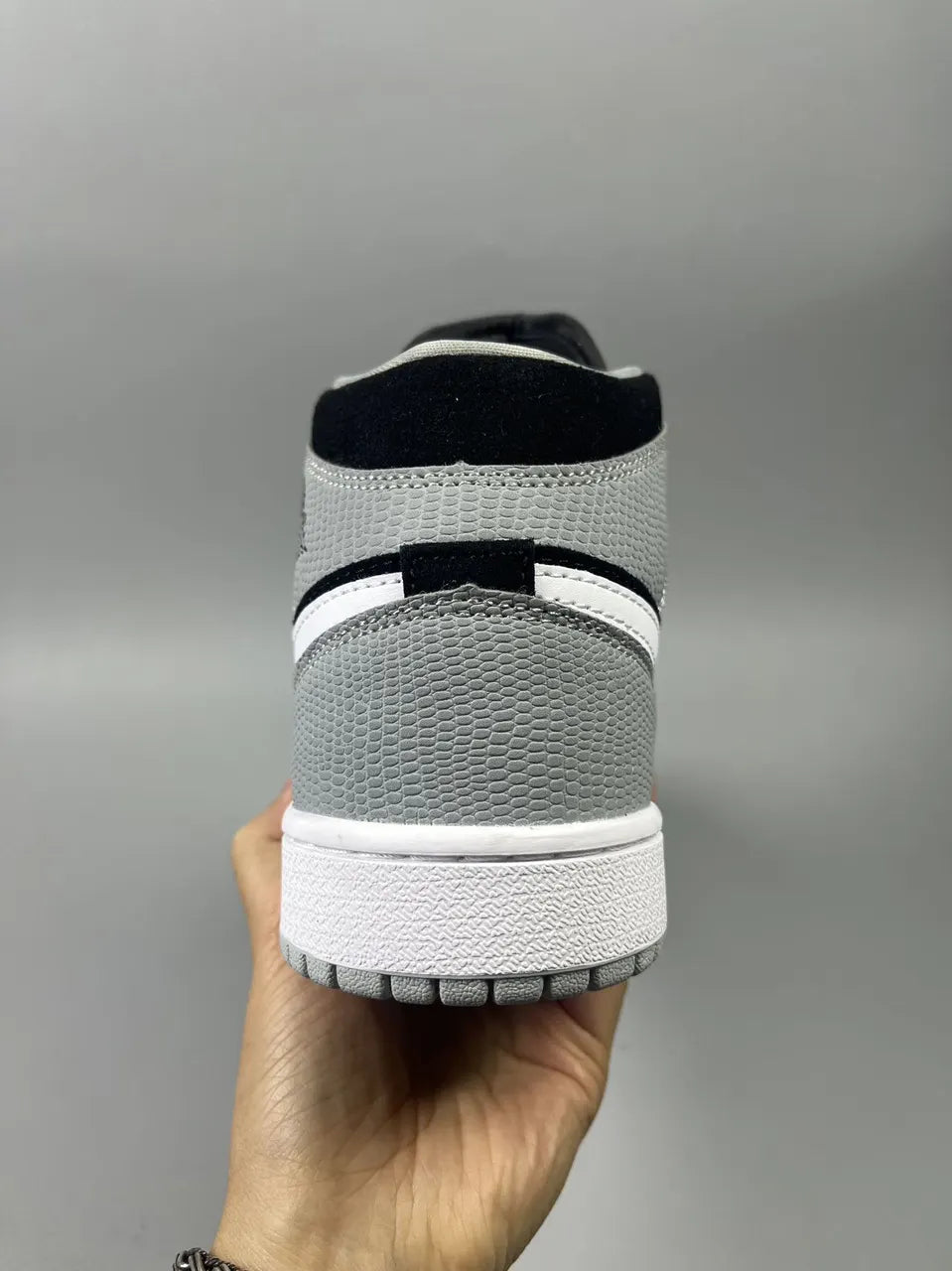 Air Jordan 1 Mid Elephant - Hình 2
