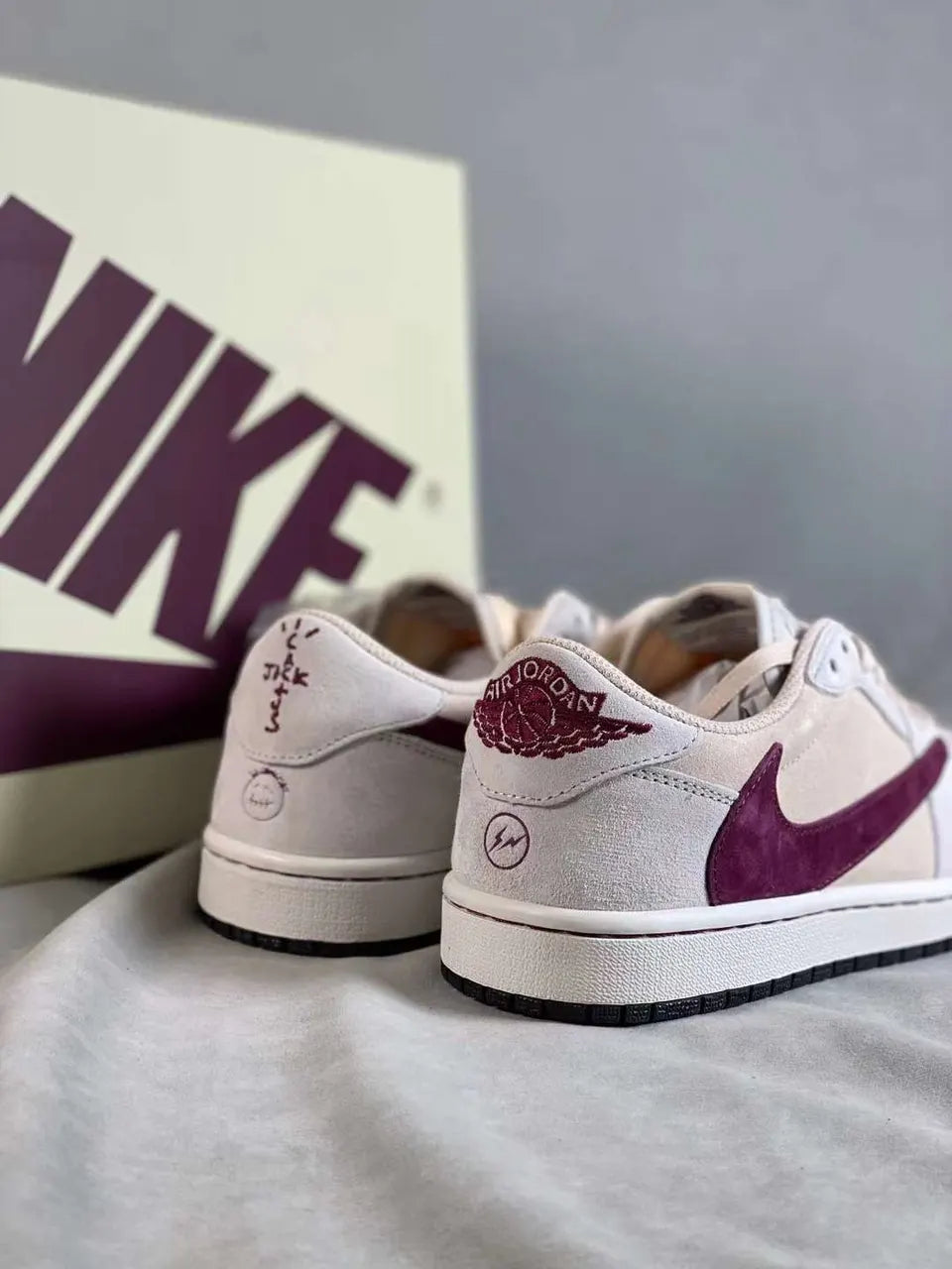 Air Jordan 1 White Plum - Hình 3