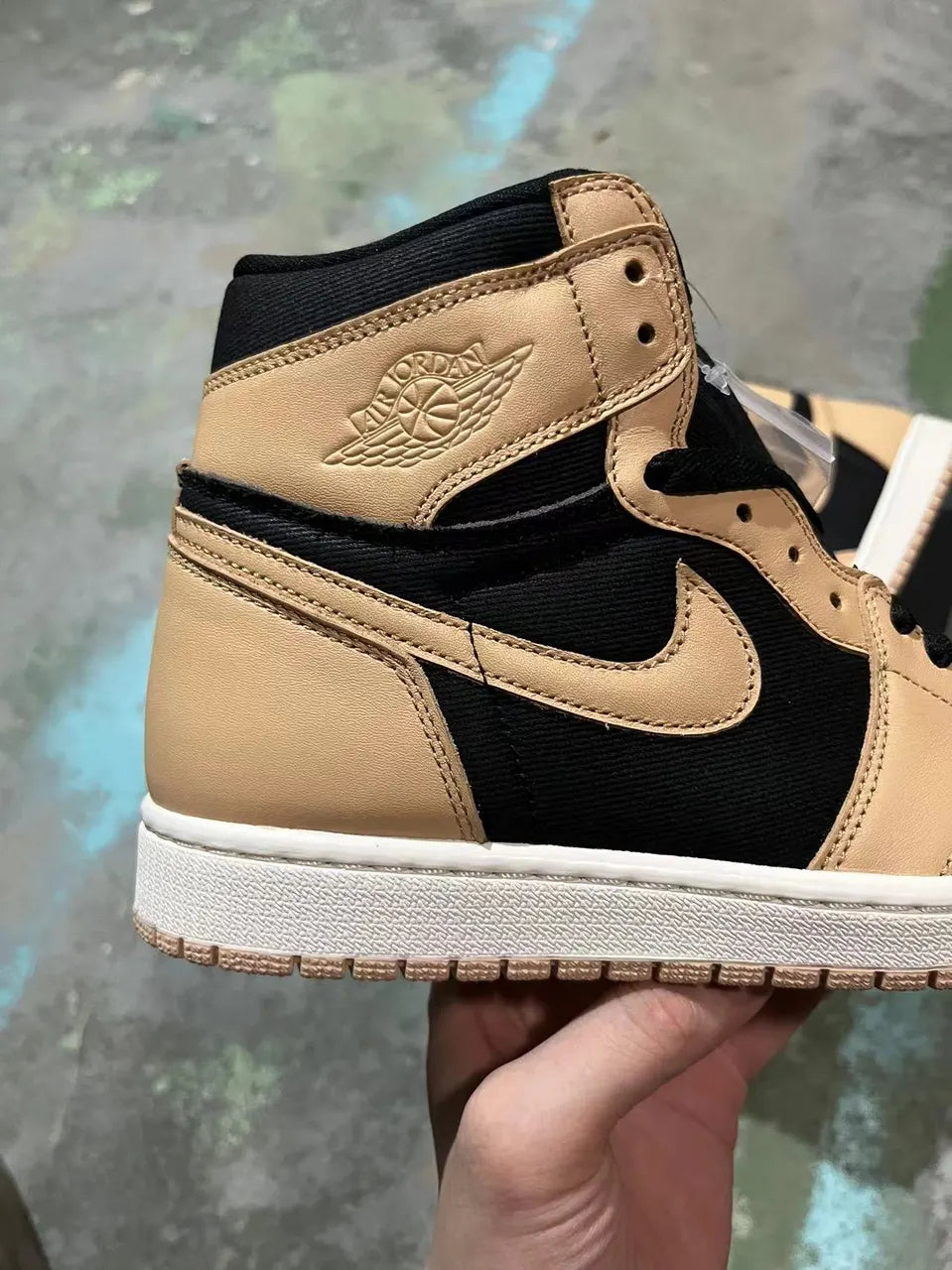 Air Jordan 1 High OG Palomino - Hình 2