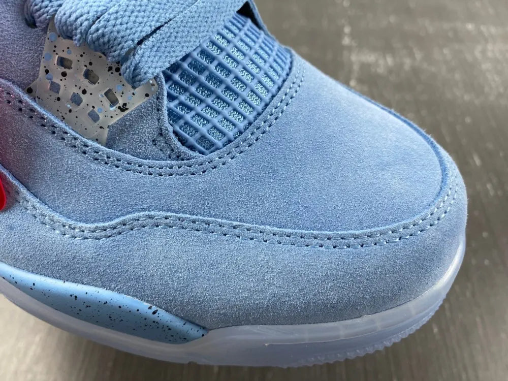 Air Jordan 4 Retro UNC - Hình 2