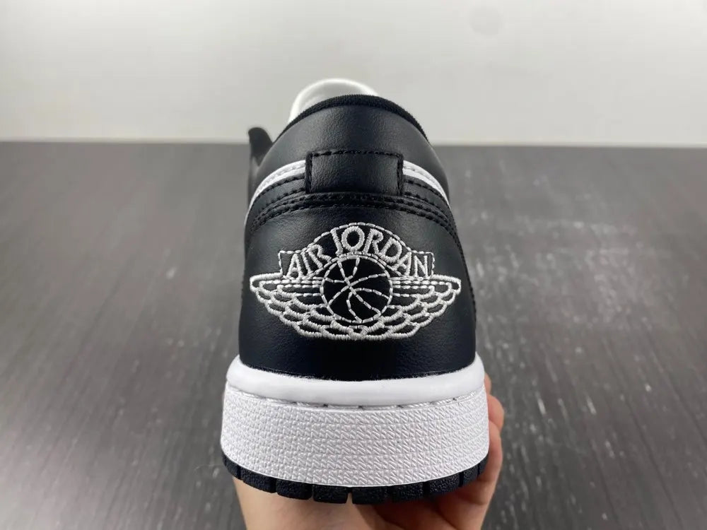 classic Air Jordan 1 Low Panda - Hình 12