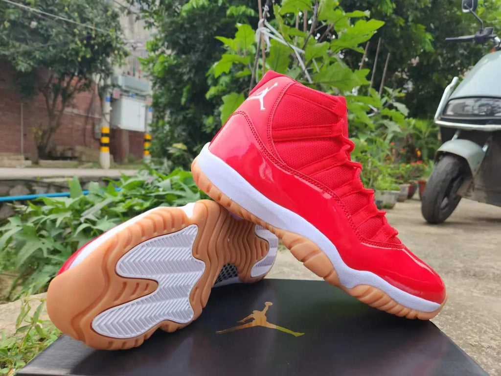 premium Air Jordan 11 Retro Red - Hình 2