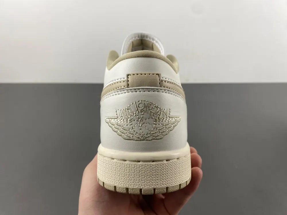 Air Jordan 1 Low White Sand - Hình 6