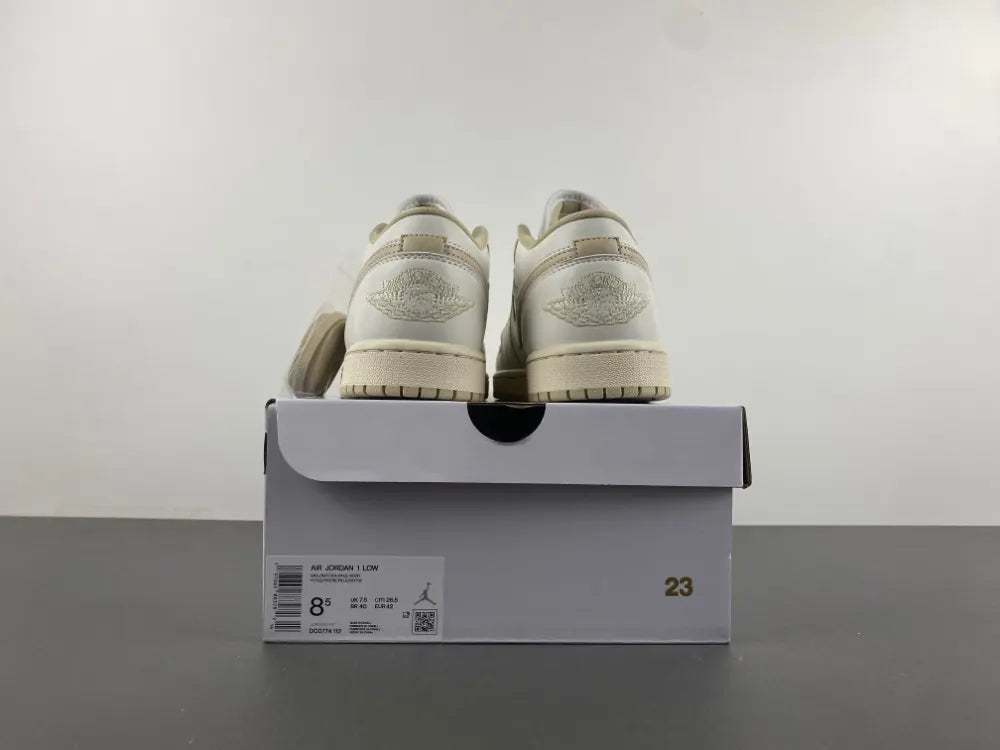 Air Jordan 1 Low White Sand - Hình 10