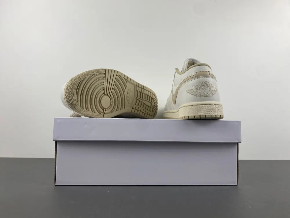 Air Jordan 1 Low White Sand - Hình 14