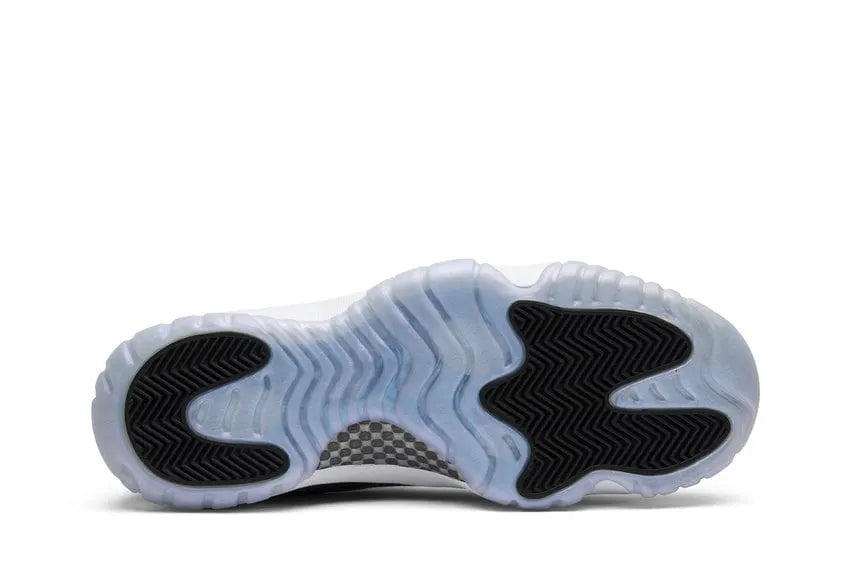 Jordan 11 Retro Emerald - Hình 3