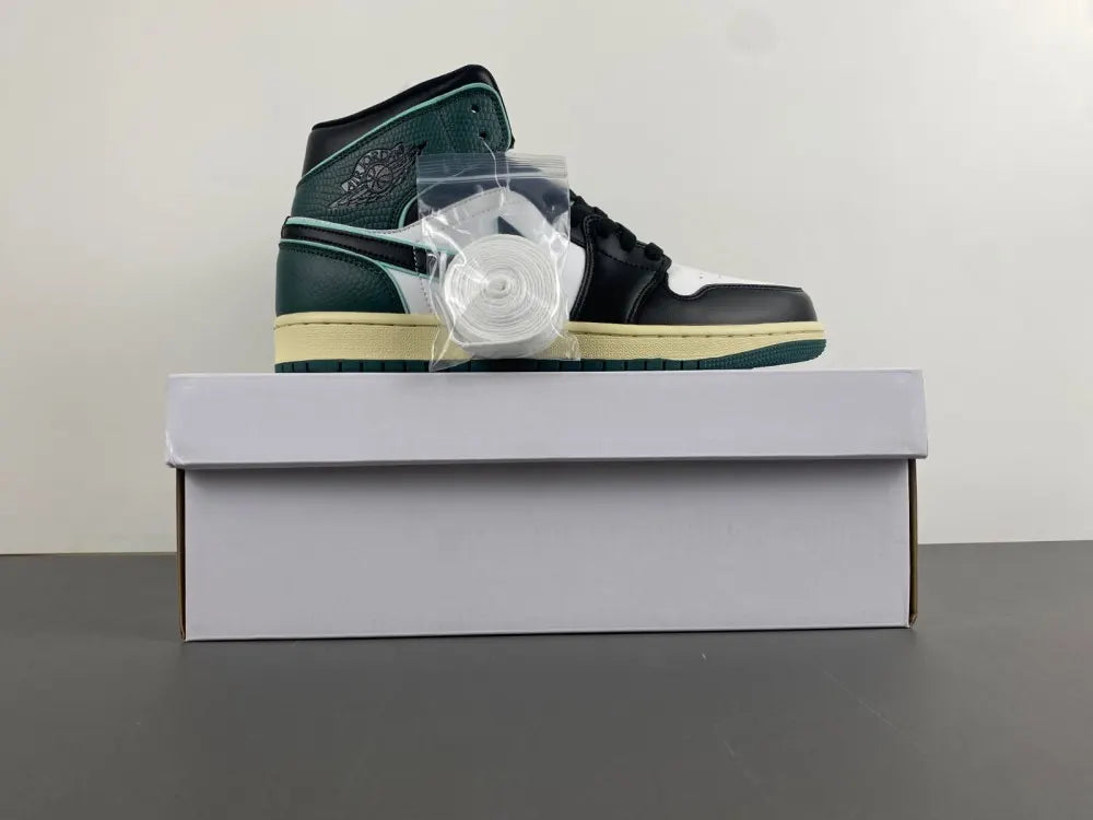 Air Jordan 1 Mid Green Black - Hình 2