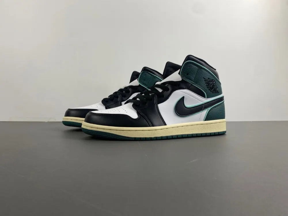 Air Jordan 1 Mid Green Black - Hình 12