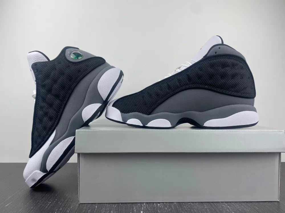 classic Air Jordan 13 White Black - Hình 14