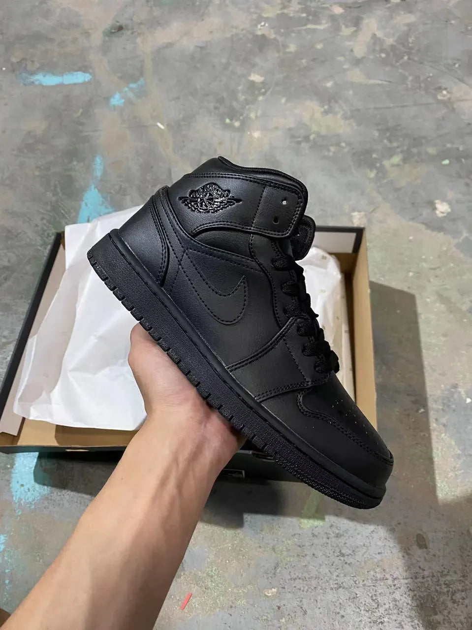 stealth Air Jordan 1 Mid Black - Hình 7