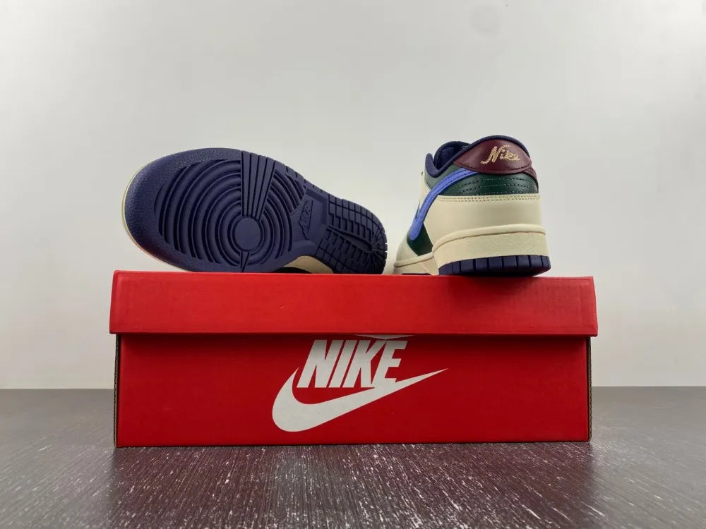 Nike Dunk Low Evergreen/Royal - Hình 4