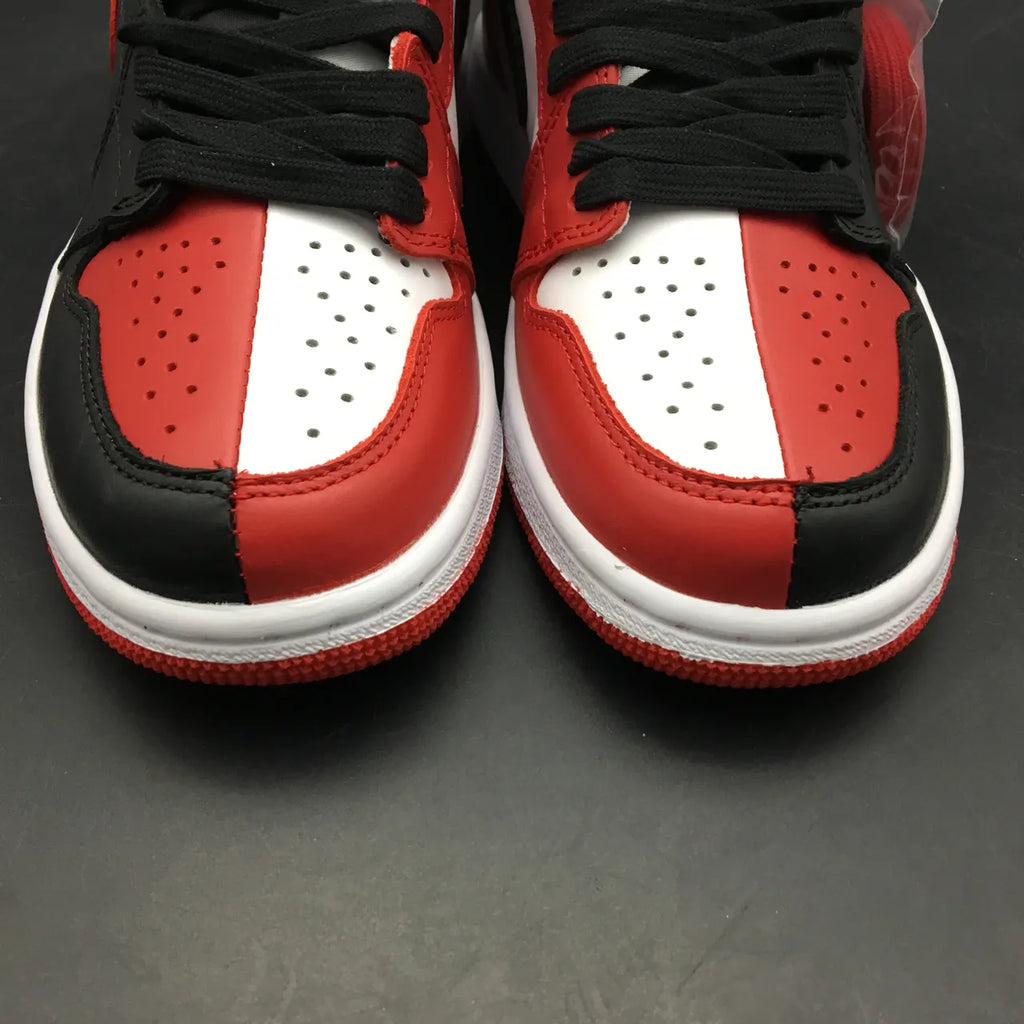 Air Jordan 1 High Black Red - Hình 4