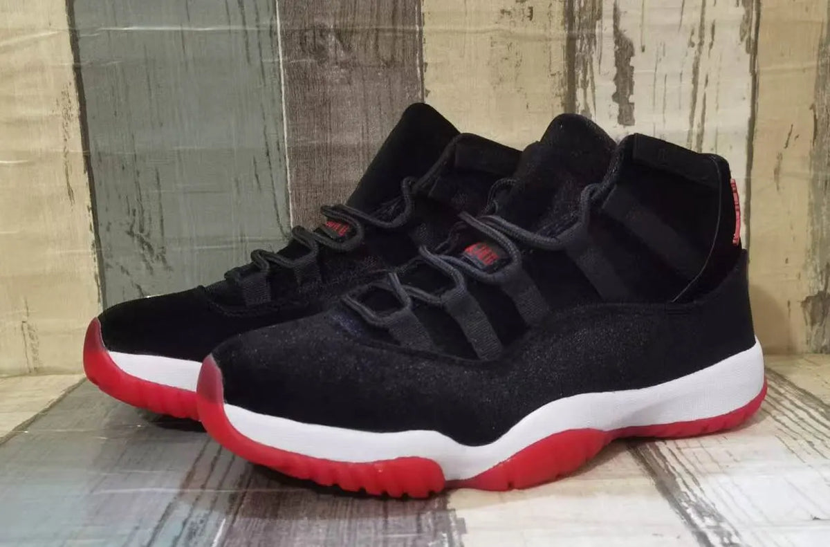 Air Jordan 11 Black Red - Hình 3