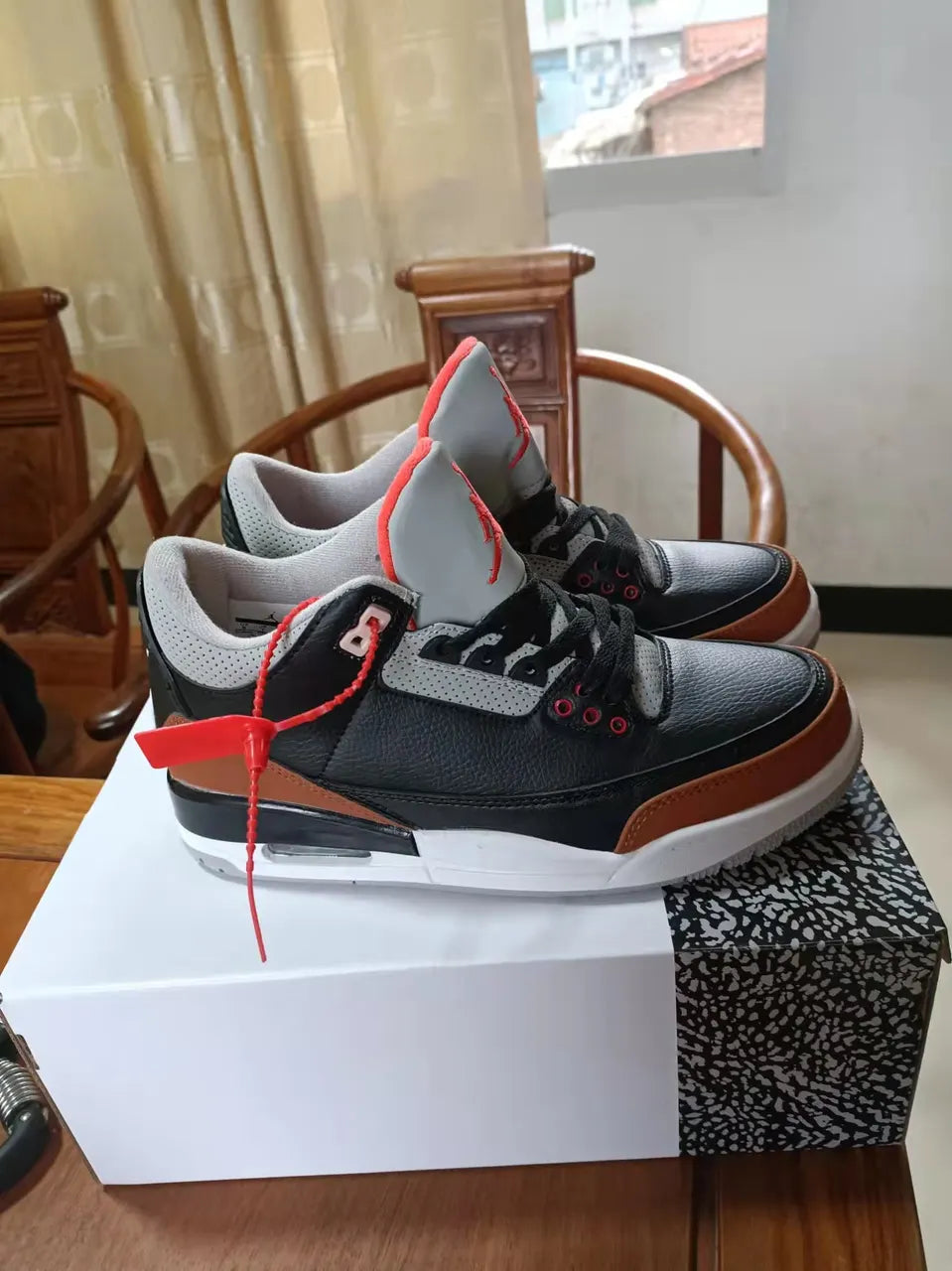 Air Jordan 3 Black Gold retro - Hình 3